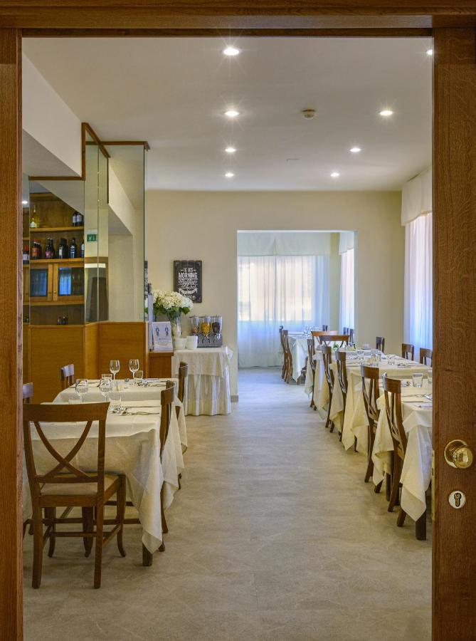 Liu Hotel 3*