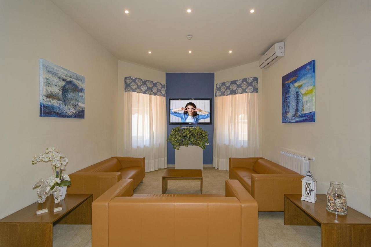 Liu 3* Lido di Camaiore