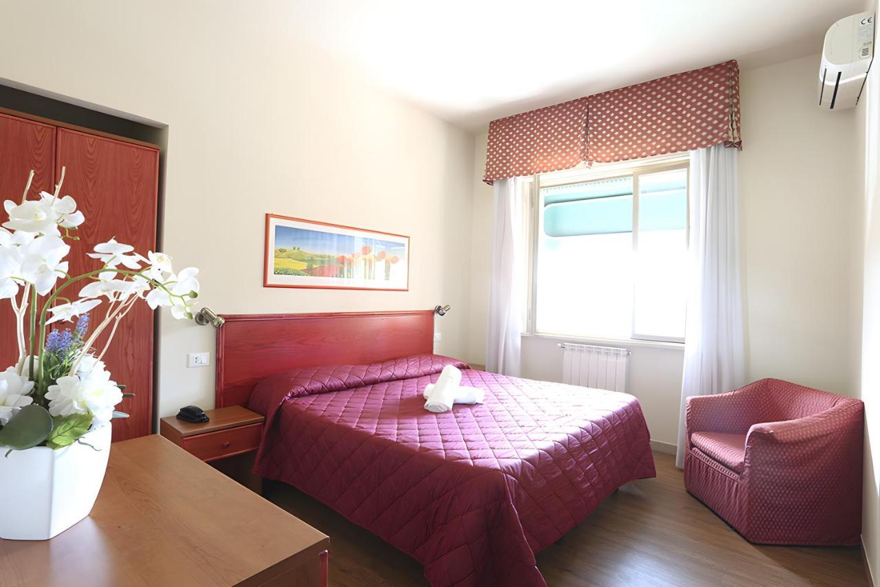 Liu Hotel 3*